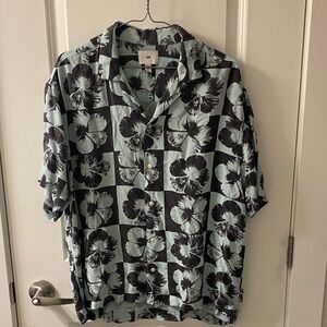 H&M Men's Black and Green Floral Button Down Shirt